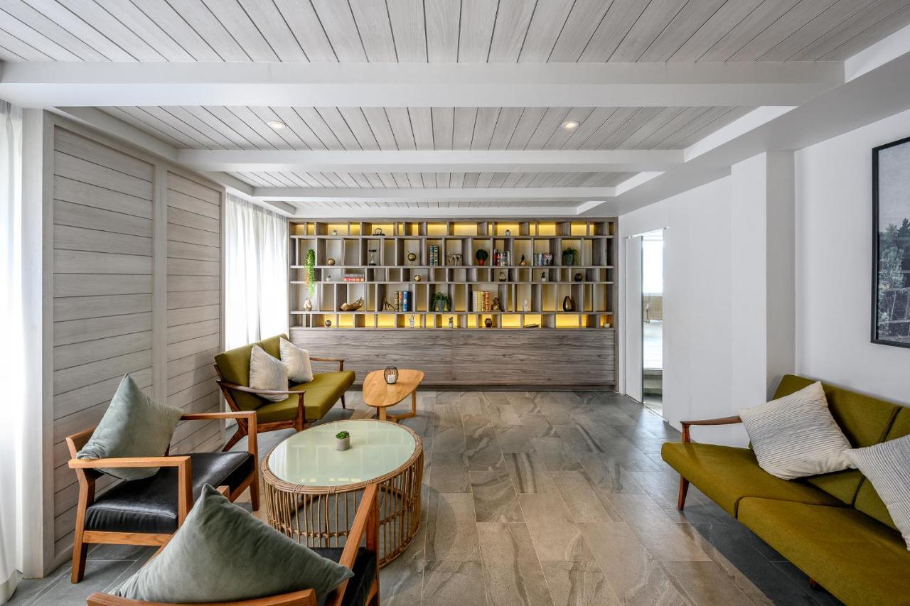 Namaka Resort Kamala Zewnętrze zdjęcie The Library at The Standard East Village